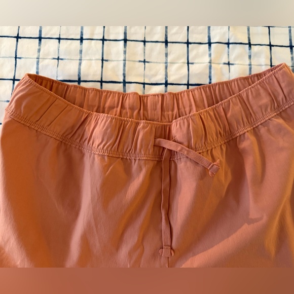 The North Face Women's Athletic Shorts - Picture 9 of 9